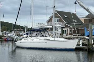 2002 Moody 38-2 Sloop thumbnail 45