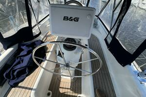2002 Moody 38-2 Sloop thumbnail 25