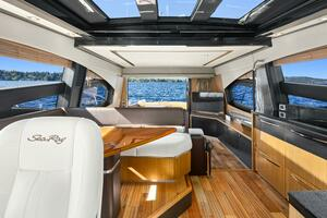 2017 Sea Ray L590 thumbnail 12