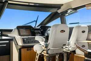 2017 Sea Ray L590 thumbnail 15