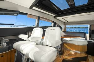 2017 Sea Ray L590 thumbnail 16