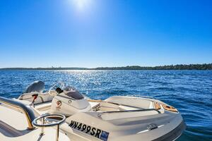 2017 Sea Ray L590 thumbnail 42