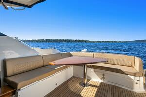 2017 Sea Ray L590 thumbnail 37