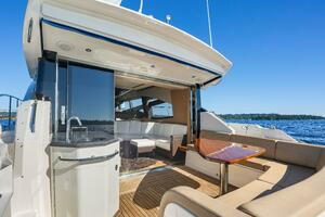 2017 Sea Ray L590 thumbnail 35