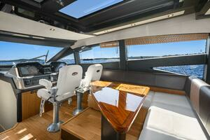 2017 Sea Ray L590 thumbnail 14