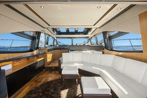 2017 Sea Ray L590 thumbnail 2