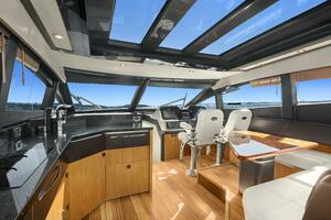 2017 Sea Ray L590 thumbnail 7