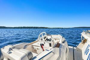 2017 Sea Ray L590 thumbnail 41