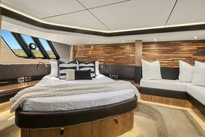 2017 Sea Ray L590 thumbnail 25
