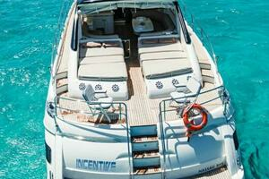 INCENTIVE 2004 Princess 65 Yacht For Sale in Cancun 