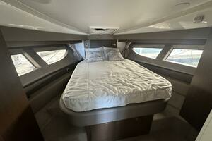 2018 Sea Ray Sundancer 400 thumbnail 39