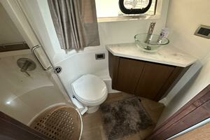 2018 Sea Ray Sundancer 400 thumbnail 40