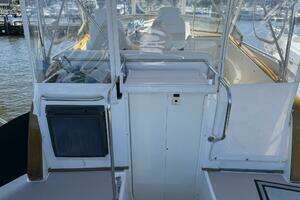 AMERICAN MAID 33ft Nauset Yacht For Sale