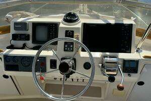 AMERICAN MAID 33ft Nauset Yacht For Sale