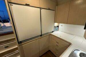 1996 Tiara Yachts 43 Open thumbnail 29