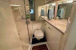 1996 Tiara Yachts 43 Open thumbnail 35