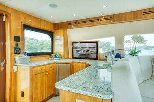 2007 Hatteras 80 Enclosed Bridge thumbnail 59