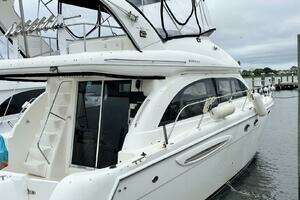 2007 Meridian 411 Sedan thumbnail 1