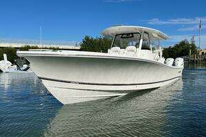 2024 Regulator 41 CC Yacht For Sale in Saint Petersburg FL