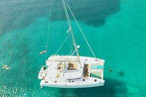 MAJESTIC 2012 Lagoon 450 F Yacht For Sale in  