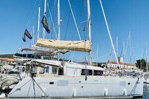 MAJESTIC 2012 Lagoon 450 F Yacht For Sale in  