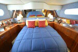 1995 Ocean 48 Cockpit Motor Yacht thumbnail 33