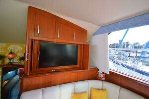 1995 Ocean 48 Cockpit Motor Yacht thumbnail 26
