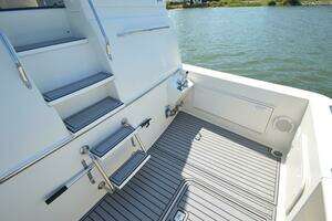1995 Ocean 48 Cockpit Motor Yacht thumbnail 108