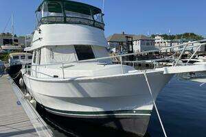 2000 Mainship 390 thumbnail 5