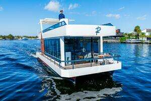 2023 Reina Boats 44DR thumbnail 3