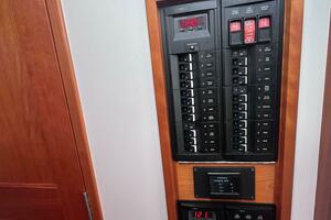 Barbican V 36ft MJM Yacht For Sale