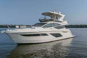 Still Waters 2018 Sea Ray  Yacht For Sale in Hendersonville TN