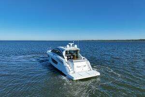 2020 Cruisers Yachts 60 Cantius thumbnail 63