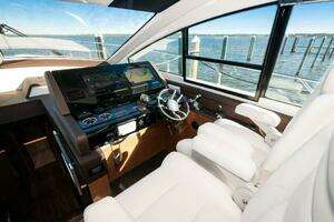 2020 Cruisers Yachts 60 Cantius thumbnail 11