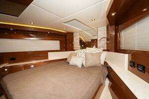 2020 Cruisers Yachts 60 Cantius thumbnail 29