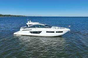 2020 Cruisers Yachts 60 Cantius thumbnail 56