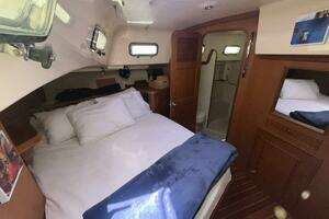 2006 Island Packet 445 thumbnail 12