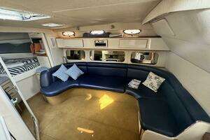 1995 Sea Ray Express Cruiser thumbnail 25