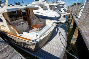 2017 Palm Beach Motor Yachts PB42 thumbnail 8
