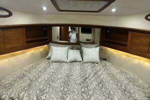 2017 Palm Beach Motor Yachts PB42 thumbnail 34