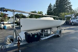 23ft J Boats Yacht For Sale