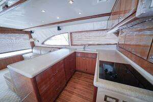 2007 Bertram 51 Convertible thumbnail 9