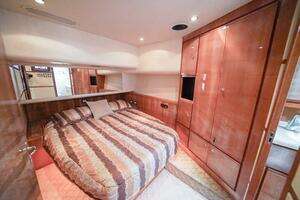 2007 Bertram 51 Convertible thumbnail 12