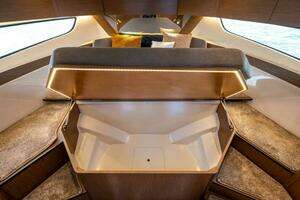 2026 Beneteau Antares 11 thumbnail 13