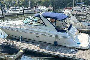 1997 Cruisers Yachts 4270 Esprit thumbnail 1