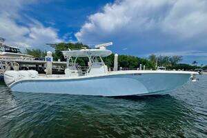  2021 Yellowfin 36 Offshore Yacht For Sale in North Miami FL
