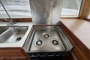 1989 Grand Banks 42 Motor Yacht thumbnail 53