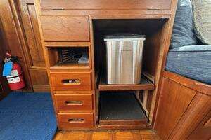 1989 Grand Banks 42 Motor Yacht thumbnail 49