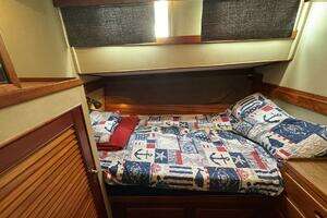 1989 Grand Banks 42 Motor Yacht thumbnail 63