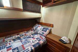 1989 Grand Banks 42 Motor Yacht thumbnail 64